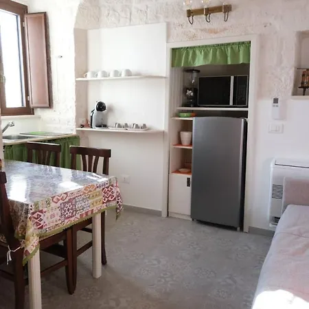 Pietra d'angolo Locorotondo Esterno foto